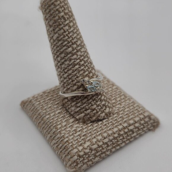 Size 11 Sterling Silver Avon Brand Topaz And CZ Gems Ring A2511 - Picture 3 of 9